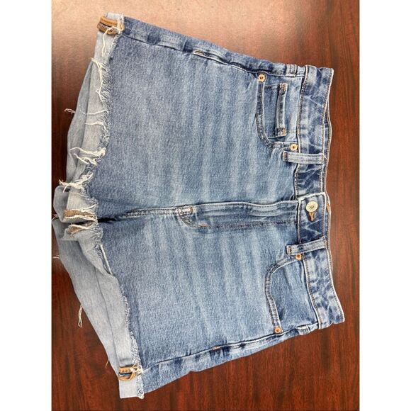 American Eagle Stretch Mom Shorts Size 6 - Picture 1 of 7